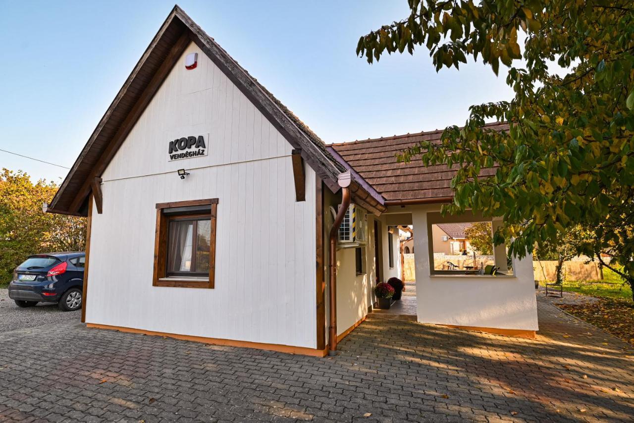 Kopa Vendeghaz Apartment Szigetvár Екстериор снимка