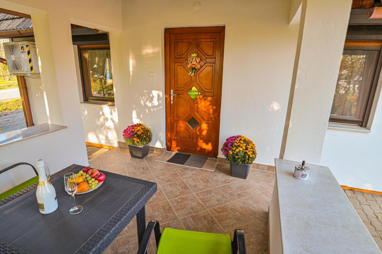 Kopa Vendeghaz Apartment Szigetvár Екстериор снимка